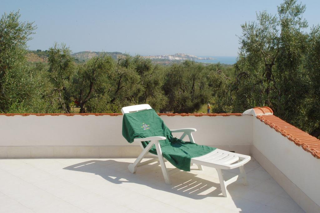 Azienda Agricola B&B Macchiaria Βιέστε Δωμάτιο φωτογραφία